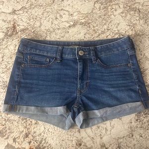 Express Jean Shorts in Size Shortie 6